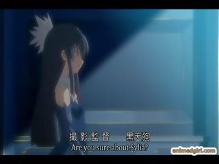Vollbusig anime wird squeezed sie bigtits im die strand