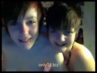 Živeti kamera da kamera lezbijke porno unseen mov