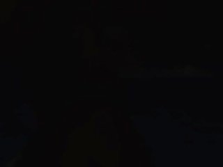 Біля басейну пристрасть з відмінно blackhair фам fatale