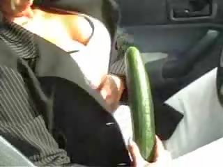 Jill am auto geblasen