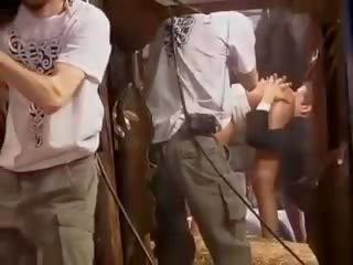 Briana băncile pe the a stabilit scenă 2