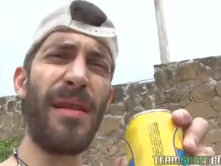 Chic dickriding starts kirli hottie gutarmak many times