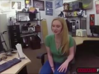Blondinka femme fatale takes prick for hakyňy almak fuck