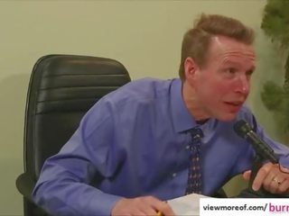Tattooed school teenager aayla secura seduces her principal and gets fucked