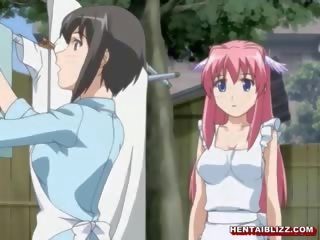 Očarljivo japonsko hentai dobi squeezed ji bigboobs in poked