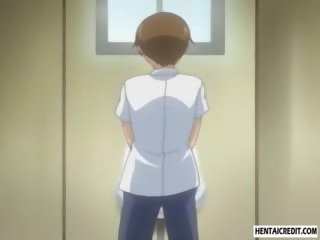 Hentai i ri femër në rroba banje merr analed jashtë