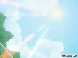 Hentai i ri femër në rroba banje merr analed jashtë