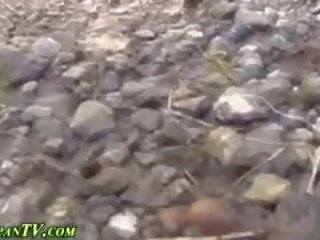 Urinating japonsko femme fatale