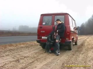 Skutečný souložit na velký veřejné ulice