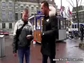 Nizozemke prasica introduced da ji naslednji jebemti