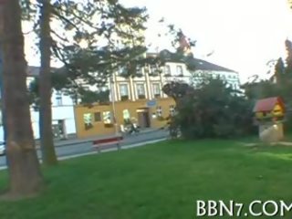 The lure of pul drives jatty to give jemagat öňünde agzyňa almak