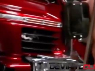 Mahirap babes mayroon multiple orgasms sa ang garage!