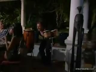 Malakas ang katawan pulot renata itim slurps sa a malaki at mabigat titi katulad a higante straw