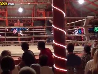 Me erëza ruse nimfë ka shaged lopare dhe nga mbrapa në hotel dhomë