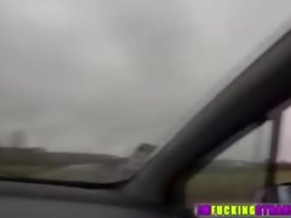 Francūzieši rūdmataina hitchhiker nikita belluci izpaužas fucked līdz frants