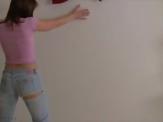 Teasing brunet porn ýyldyzy in jynsy stripping and showing gara kemer