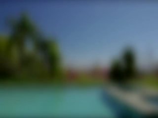 Duke notuar turns në një swell lezbike argëtim me rebel dhe kate