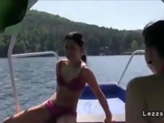 Rühm kohta tšehhi lesbid edasi laev