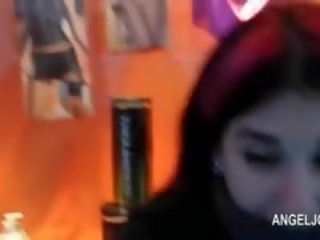 매혹적인 포르노를 풋내기 스타 joanna 천사