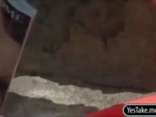 블론디 체코의 암캐 고양이 새끼 풍부한 엿 에 공공의 용 돈