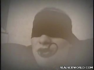Viktoria blind folded tug job