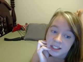 6cam.biz hooker nymphetrose squirting on live webcam
