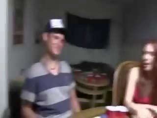 Noor teenieesid keppimine edasi pokker öö