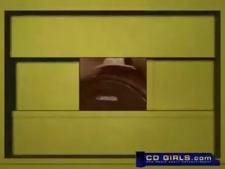 Sybian orgasmu od drobounký mladý amatér