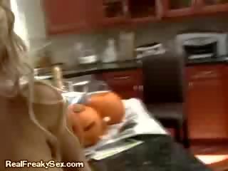 Passionate sistas Suck dong