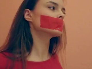 Brunetė kasetė sumuštas & apribojimas. kas yra ji?