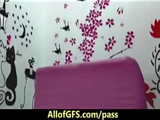 Nubile web kamera jyrkyldamak