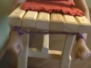 E lezetshme, zbathur, gagged bjonde - e lidhur dhe struggli