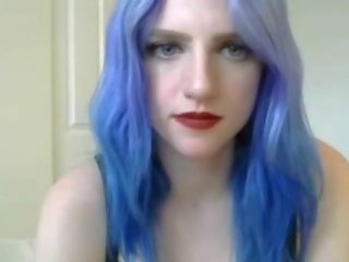 Splendido blu dai capelli webcam giovanissima