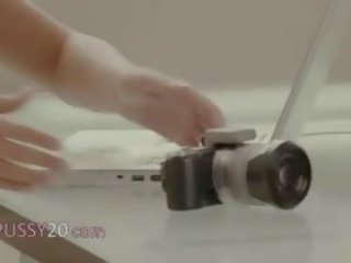 Titty umetnost umazano film v na za odrom