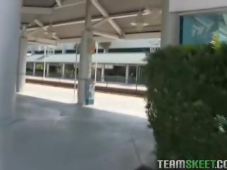Pleša muca prejme razbijanje s erected dong