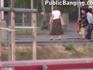 Veřejné ulice xxx klip dospívající gangbang second část