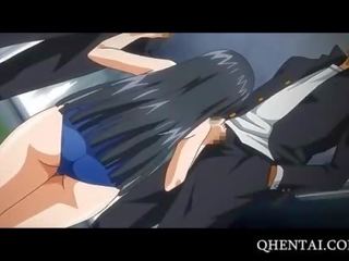 Bruneta hentai dospívající v prdeli od ji zpět