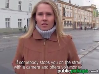 Mofos - fantastik euro bjonde merr i zgjedhur lart në the rrugë