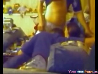 2 peshkopi striplings spitroast një e etur adoleshent