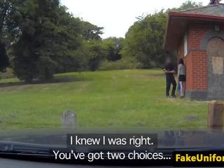 Amateur UK broad fucked by dodgy cop outdoors