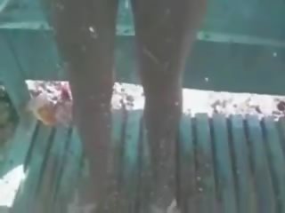 Marvellous culo pollastrella presa un doccia su nascosto camma