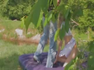 Gradina futand cu mea pieptoasa adolescent