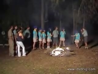 Čeština tábor counselor spustí se jeho sen přijít skutečný kdy on hides za a strom s krásný kotě katia kuller a přijímá a výstřik od ji teeen ústní xxx klip