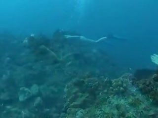 Underwater sex