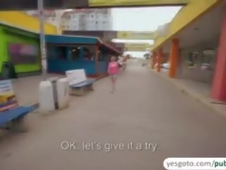 Malaking suso at stupendous paris makakakuha ng bayad para publiko kahubdan at x sa turing film sa publiko
