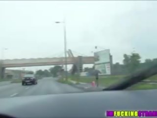 스튜어디스 도착 부딪 혔어요 용 hitchhiking
