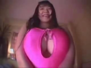 巨乳 東方的 亞洲人 年輕 女士 誘惑