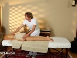 Poor glamours nabunggo mahirap sa special masseur
