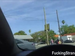 Hitchhiker coed londona smith fucked un cummed par uz publisks