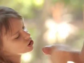 Wah mimpi wanita simpanan mengisap besar kontol kebun